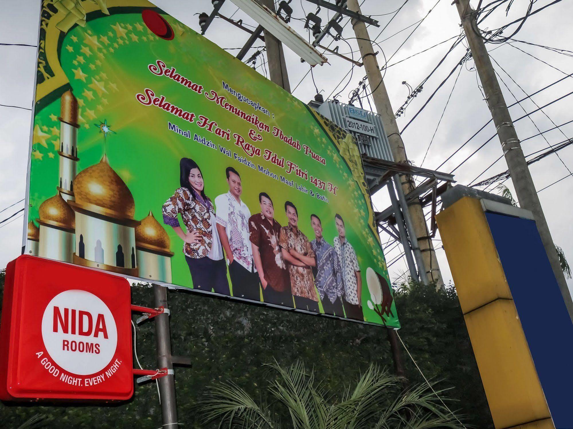 Hotel Nida Pasar Buah Tuntungan 2*