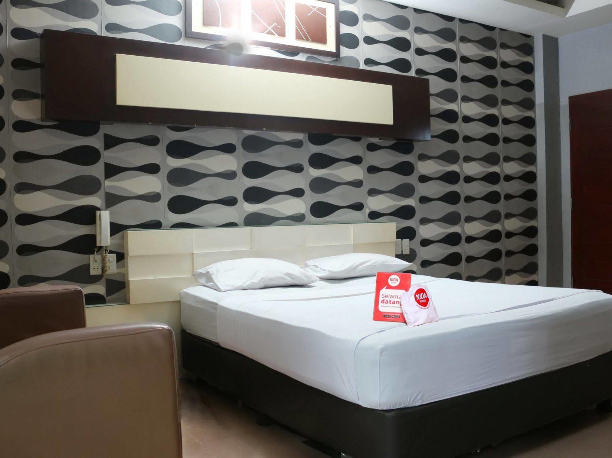 Nida Pasar Buah Tuntungan Hotel Medan