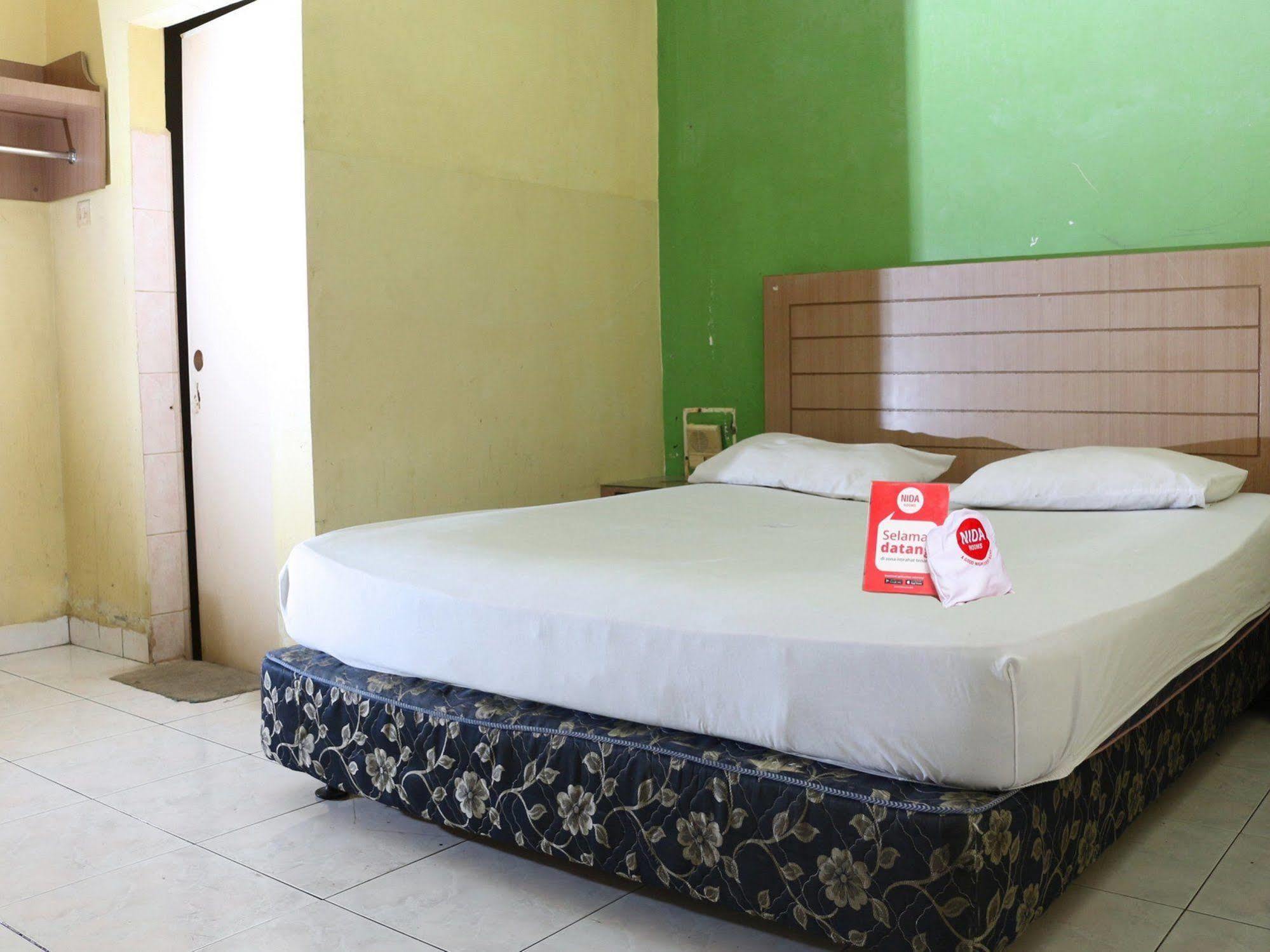 Nida Pasar Buah Tuntungan Medan